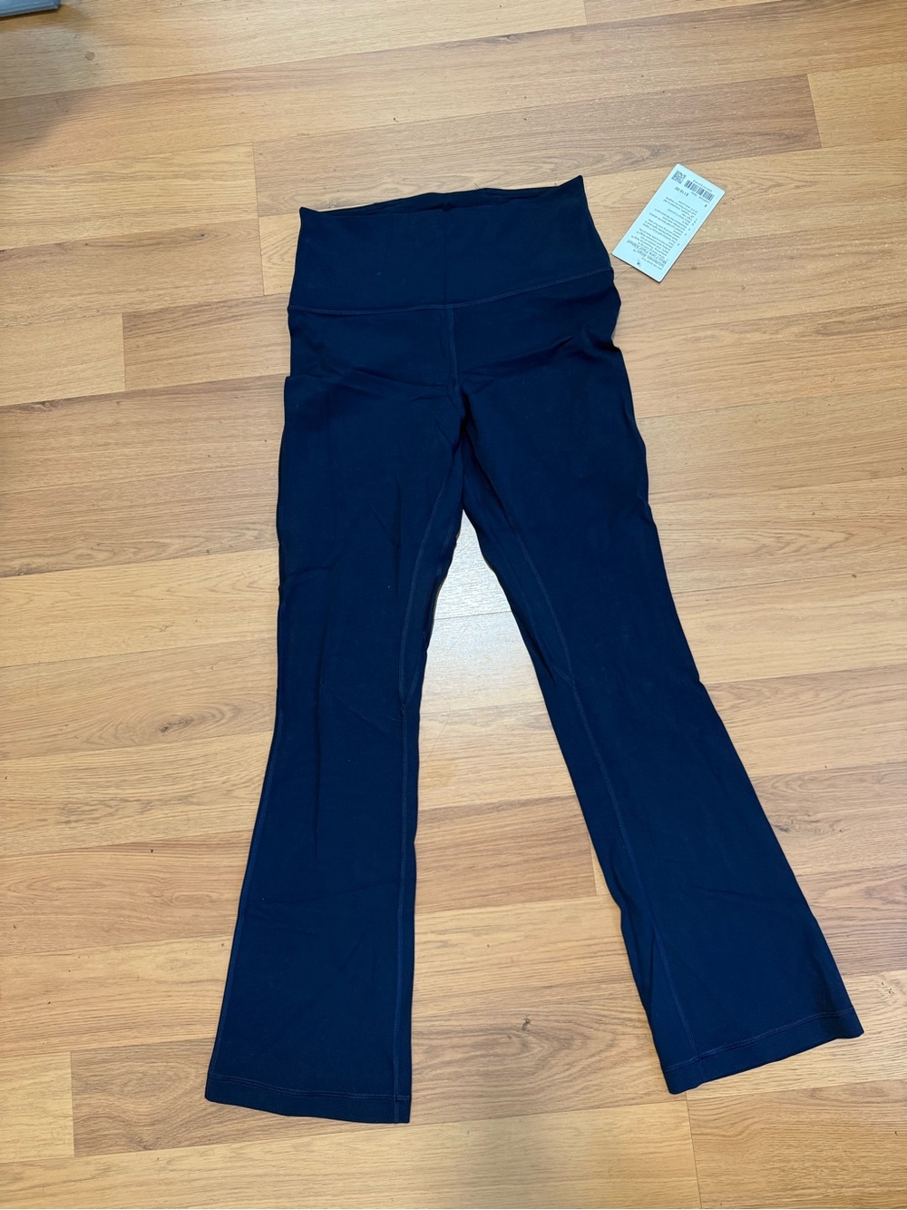 Lululemon Align Flare sz 8 short - navy blue
